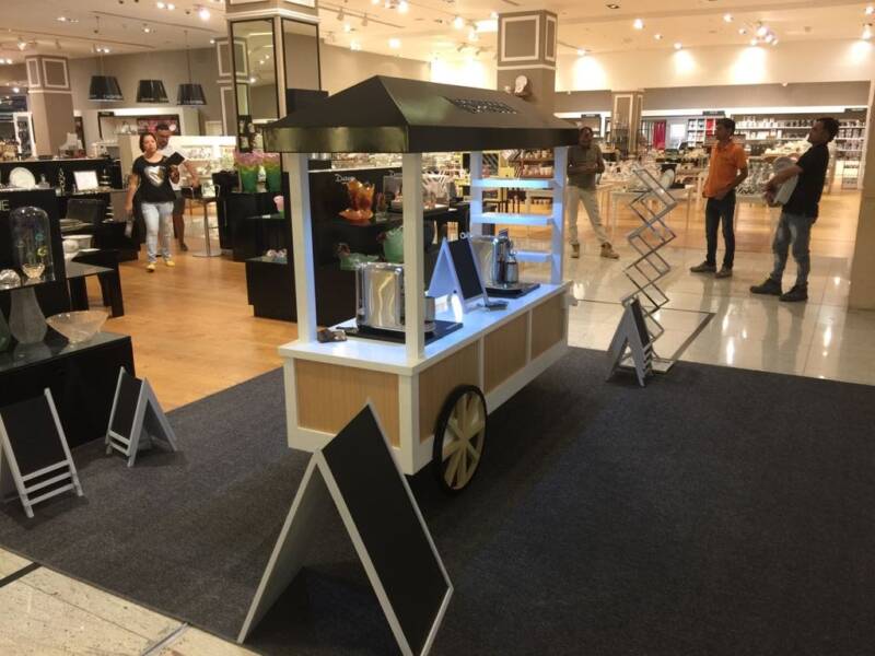 nespresso-coffee-cart-mall-kiosk-in-dubai-mall-activation-in-dubai